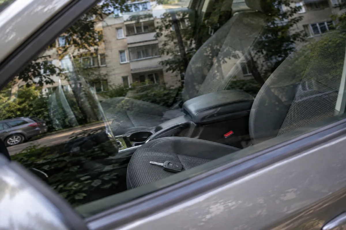 Ключи остались в закрытом автомобиле